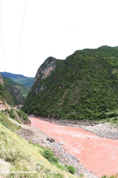 Durch ein hydroelektrisches Projekt tibetanisches Yunnan überschwemmt zu werden Abschnitt des Mekong