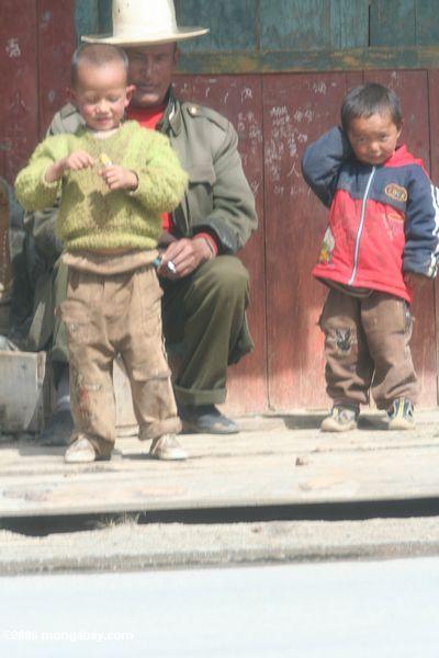 チベットの子供たち