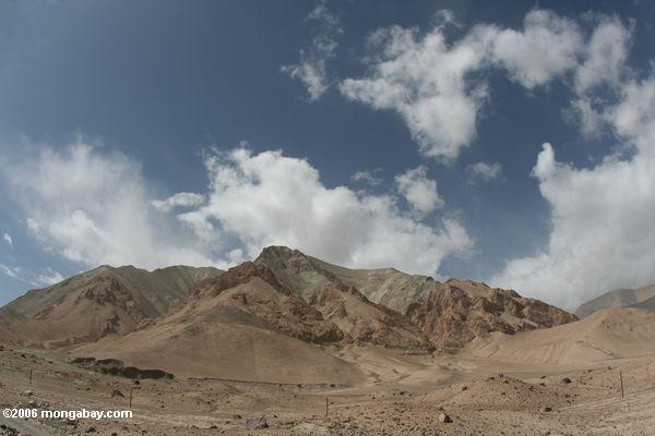 Montagnes de plateau de Pamir