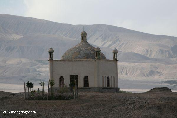 Mausoleum nahe dem ruinierten Fort in Tashkurgan
