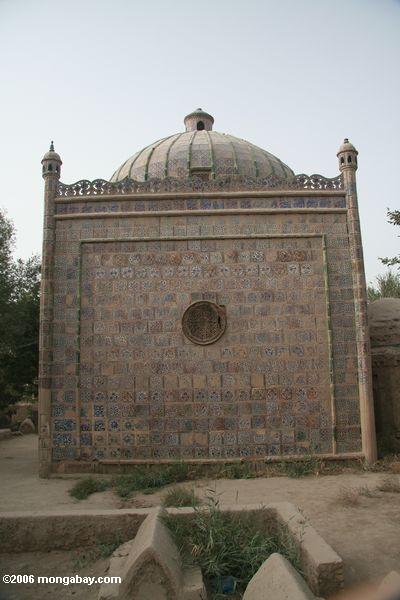 черепичные гробница на гробнице yarkand царей в yarkand