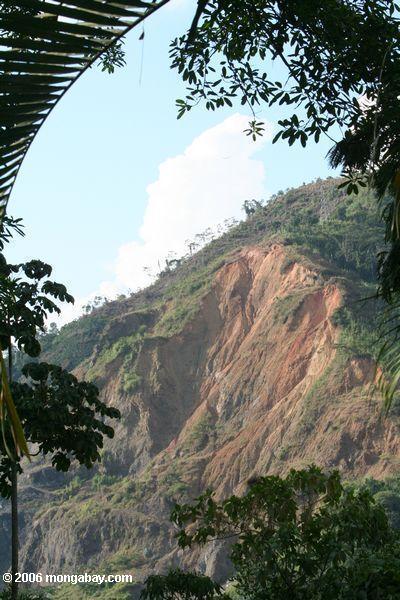 Mudslide nach Abholzung in Kolumbien