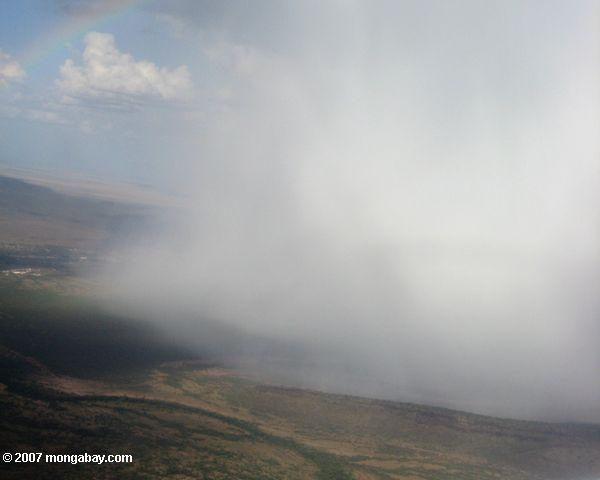 Regen versinkend Lokichoggio im nördlichen Kenia