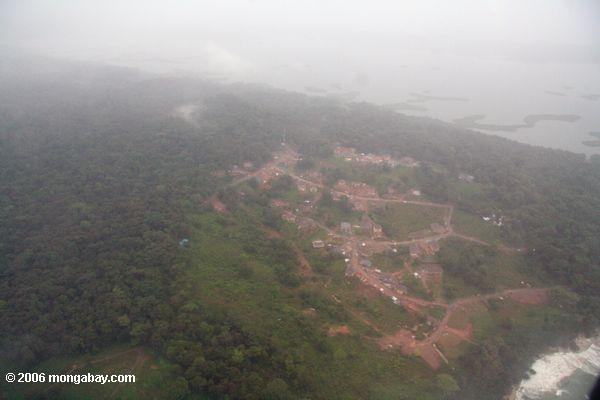 Obenliegende Ansicht der Entwicklung des neuen Gehäuses auf Bocas Del Toro