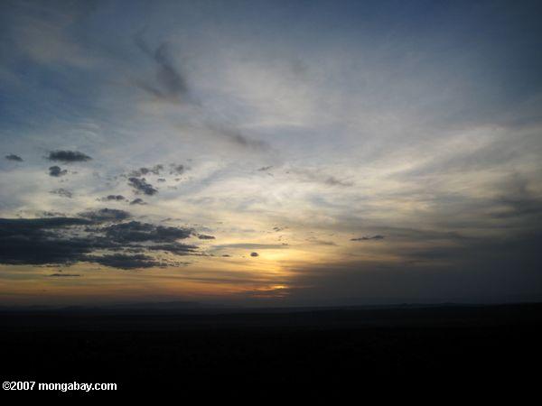 La puesta del sol sobre el Parque Nacional Tarangire