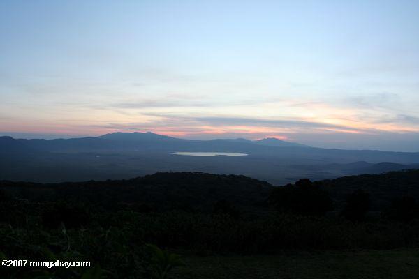 Coucher de soleil sur le cratère Ngorongoro